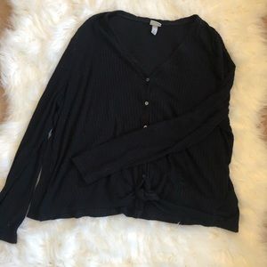 🚨 LAST DAY! 🚨Long sleeve knit tie top